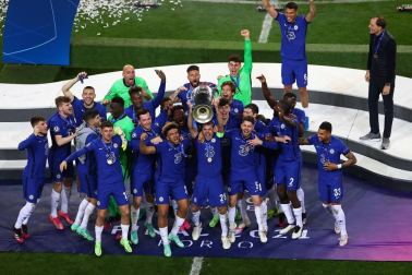 El Chelsea, capitaneado por el futbolista navarro César Azpilicueta, ha logrado su segundo título de la Liga de Campeones tras imponerse este sábado en Oporto al Manchester City por 1-0.