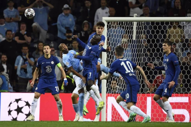El Chelsea, capitaneado por el futbolista navarro César Azpilicueta, ha logrado su segundo título de la Liga de Campeones tras imponerse este sábado en Oporto al Manchester City por 1-0.