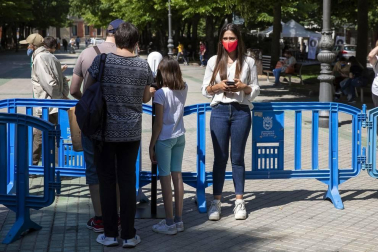 Fotos de la Tómbola de Pamplona que permanecerá abierta hasta el 4 de julio con una nueva estructura, limitación de aforo y un recorrido unidireccional