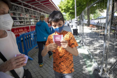 Fotos de la Tómbola de Pamplona que permanecerá abierta hasta el 4 de julio con una nueva estructura, limitación de aforo y un recorrido unidireccional