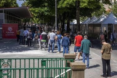 Fotos de la Tómbola de Pamplona que permanecerá abierta hasta el 4 de julio con una nueva estructura, limitación de aforo y un recorrido unidireccional