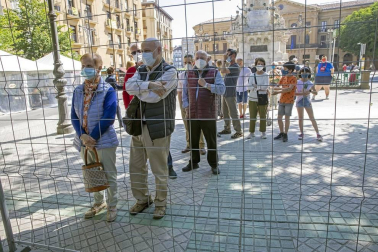 Fotos de la Tómbola de Pamplona que permanecerá abierta hasta el 4 de julio con una nueva estructura, limitación de aforo y un recorrido unidireccional