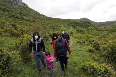 El valle de Arce permite recorrer 26 kilómetros de senderos con dos mil años de historia. Forman parte de una antigua calzada romana que ha sido recuperada