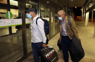 El líder del Frente Polisario viajó por carretera de Logroño a Noáin acompañado de su personal de confianza. Un vuelo argelino lo sacará de España donde fue atendido y tratado contra el coronavirus.