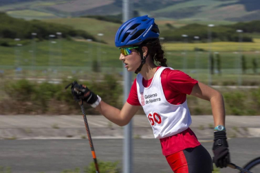 Una treintena de adeptos se dieron cita en Ardoi este sábado, 5 de junio, en la competición de esquí sobre patines.