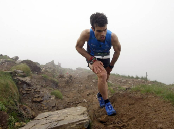 Más de 200 participantes tomaron la salida de la prueba de 30 kilómetros entre Casas de Irati, llegada a la cumbre del Orhi.y descenso nuevamente a Casas de Irati.