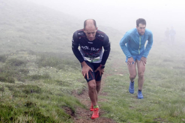 Más de 200 participantes tomaron la salida de la prueba de 30 kilómetros entre Casas de Irati, llegada a la cumbre del Orhi.y descenso nuevamente a Casas de Irati.