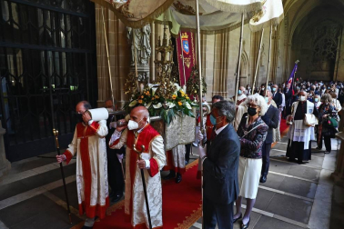 Galería de fotos de la celebración del Corpus Christi, este año sin procesiones en las calles