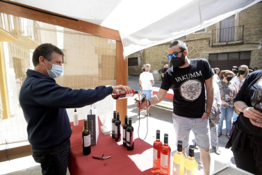 Galería de fotos de la degustación de vinos y pinchos en San Martín de Unx dentro de las actividades del Mes del Rosado
