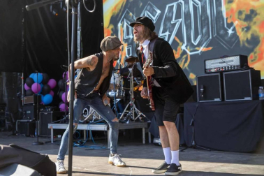 El rock de Minimusic enamora a niños y mayores