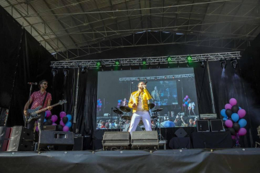 El rock de Minimusic enamora a niños y mayores