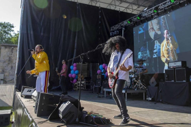 El rock de Minimusic enamora a niños y mayores
