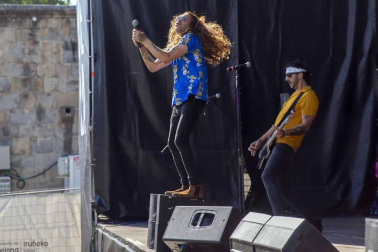 El rock de Minimusic enamora a niños y mayores