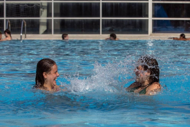 Se formaron colas en los accesos al Complejo Deportivo