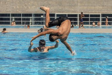 Se formaron colas en los accesos al Complejo Deportivo
