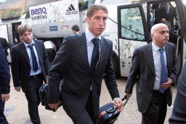 El central andaluz del Real Madrid, Sergio Ramos, anunció su adiós del conjunto blanco. El camero protagonizó varios episodios durante las visitas a Pamplona para enfrentarse a Osausna.