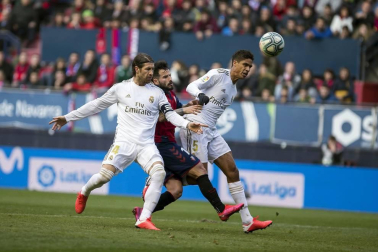El central andaluz del Real Madrid, Sergio Ramos, anunció su adiós del conjunto blanco. El camero protagonizó varios episodios durante las visitas a Pamplona para enfrentarse a Osausna.