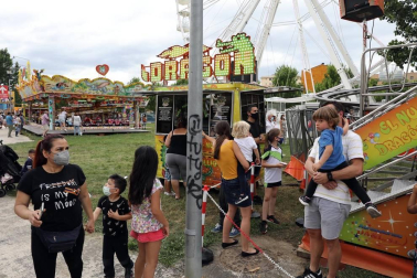 Todas las fotos de la apertura del recinto ferial en el parque de la Runa, en la Rochapea, este viernes