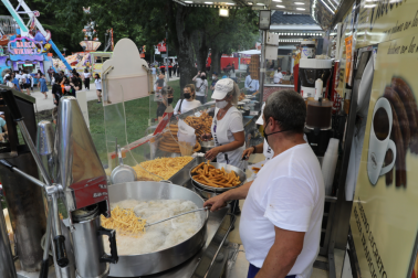 Todas las fotos de la apertura del recinto ferial en el parque de la Runa, en la Rochapea, este viernes