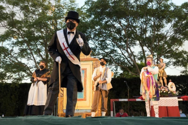 El barrio de Lourdes volvió a celebrar este sábado su Paloteado tras tener que cancelarse el año pasado por la pandemia