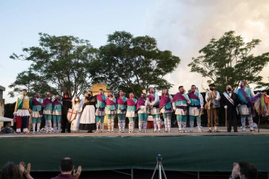 El barrio de Lourdes volvió a celebrar este sábado su Paloteado tras tener que cancelarse el año pasado por la pandemia