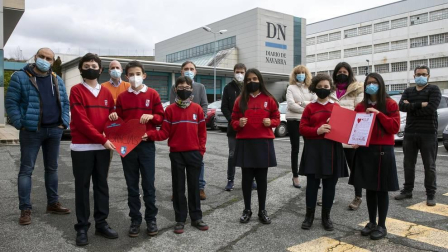 Desde que los colegios comenzaron a poner a punto sus instalaciones en agosto hasta las pruebas finales de la EvAU, el curso 20-21 pasará a la historia como el de la covid. Meses de aulas confinadas, mascarillas, distancia y una lección de adaptación de alumnos y profesores