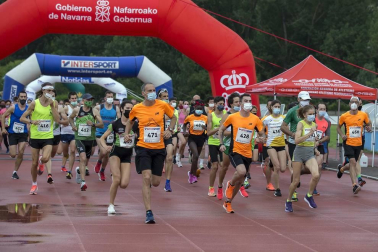 Abdelkader Algham y Ana Llorens ganan la prueba de 8 kilómetros, que tuvo 300 inscritos.