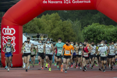 Abdelkader Algham y Ana Llorens ganan la prueba de 8 kilómetros, que tuvo 300 inscritos.