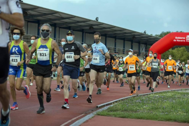 Abdelkader Algham y Ana Llorens ganan la prueba de 8 kilómetros, que tuvo 300 inscritos.