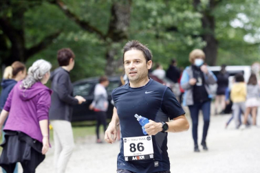 219 corredores completaron los 21 kilómetros de la cita de Etxarri Aranatz, puntuable para el campeonato de la Federación Navarra de Montaña.