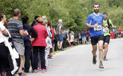 219 corredores completaron los 21 kilómetros de la cita de Etxarri Aranatz, puntuable para el campeonato de la Federación Navarra de Montaña.