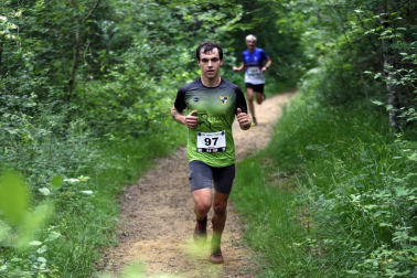 219 corredores completaron los 21 kilómetros de la cita de Etxarri Aranatz, puntuable para el campeonato de la Federación Navarra de Montaña.