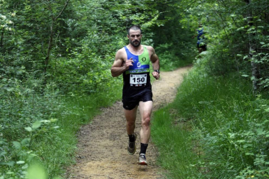 219 corredores completaron los 21 kilómetros de la cita de Etxarri Aranatz, puntuable para el campeonato de la Federación Navarra de Montaña.