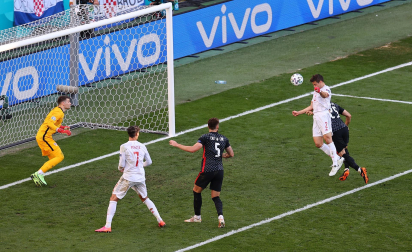 Gol de César Azpilicueta contra Croacia paso a paso.