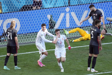 Gol de César Azpilicueta contra Croacia paso a paso.