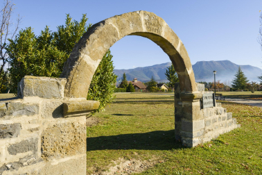 Sabiñánigo, tu Puerta de los Pirineos.