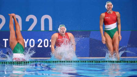 Varias jugadoras húngaras de waterpolo