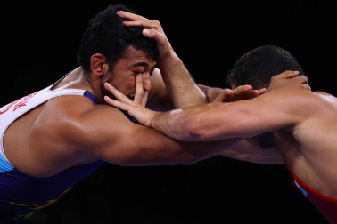 Combate por el bronce masculino de lucha libre