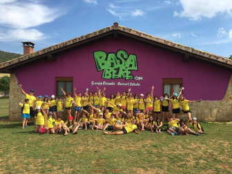 Campamento en la granja escuela Basabere