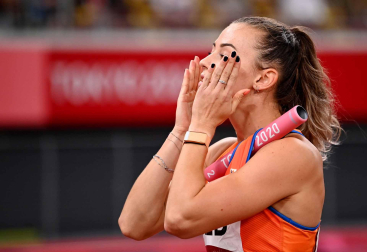 Atleta neerlandesa tras el 4x100