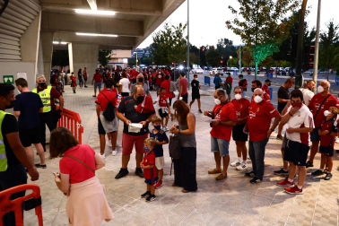 Regreso del público a El Sadar