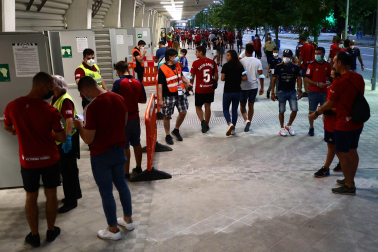 Regreso del público a El Sadar