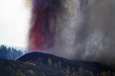 Fotos de la erupción del volcán Cumbre Vieja en La Palma.