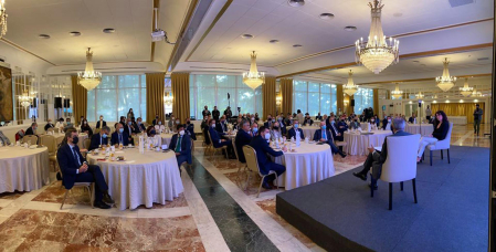 José Domingo de Ampuero y Osma, presidente de Viscofan, en los Desayunos de Trabajo DN Management