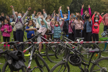 Participantes en la bicicletada de la Vuelta del Castillo.