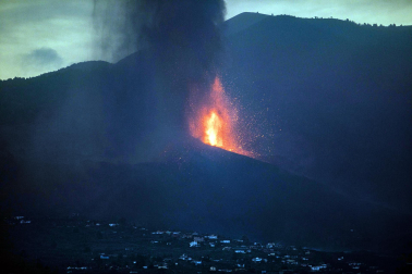 Fotos de la erupción del volcán Cumbre Vieja de La Palma.