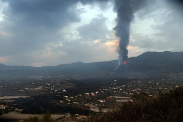 Imágenes de la nueva erupción de La Palma de este martes