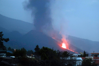 Imágenes de la nueva erupción de La Palma de este martes