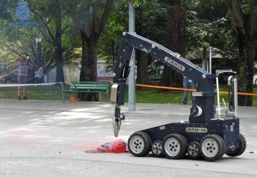 Imagen del simulacro de un incidente 'Amok' llevado a cabo este martes por la Policía Nacional en el Parque Antoniutti de Pamplona.