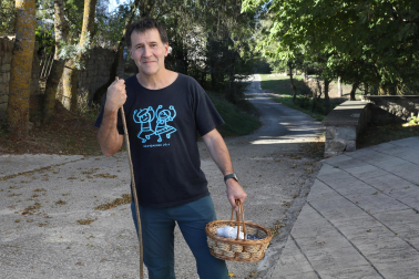 Patxi Laborda no vive en Lizoáin, pero pasa muchos días allí, también el lunes.